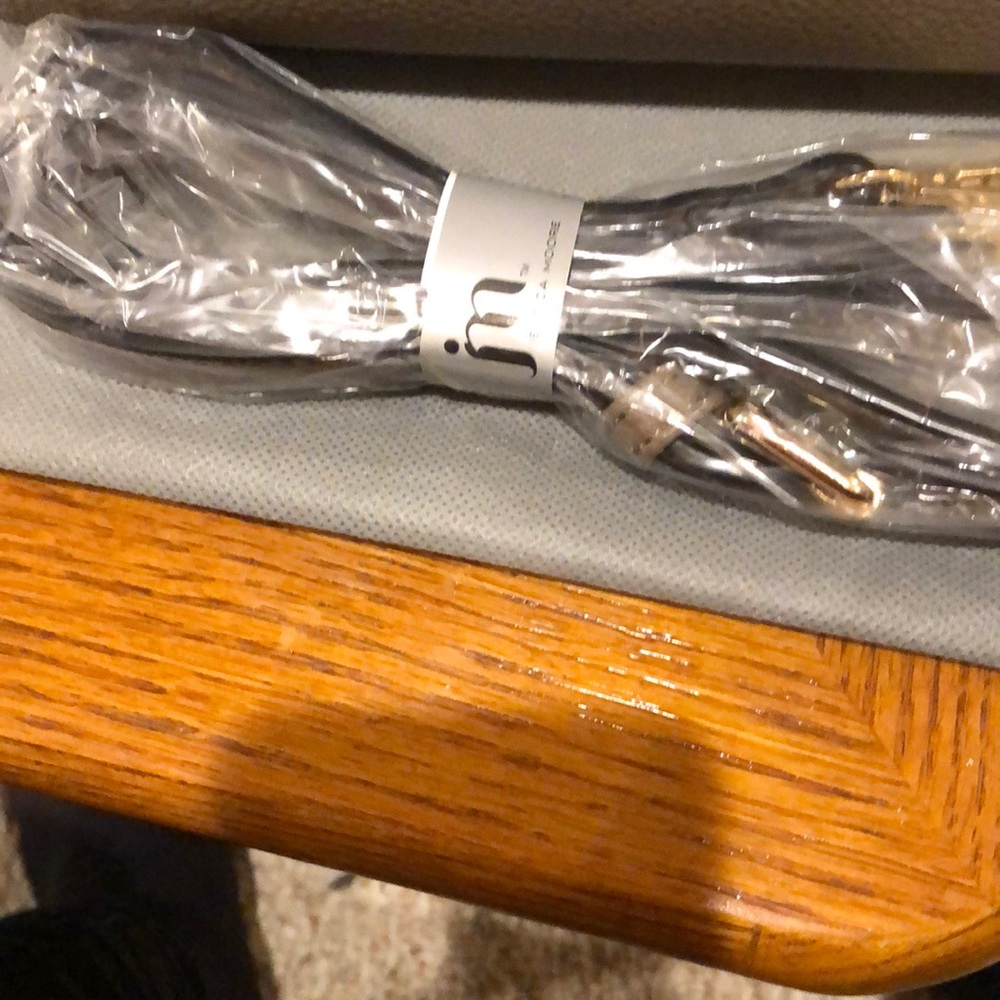 Purse - Picture 3 of 4
